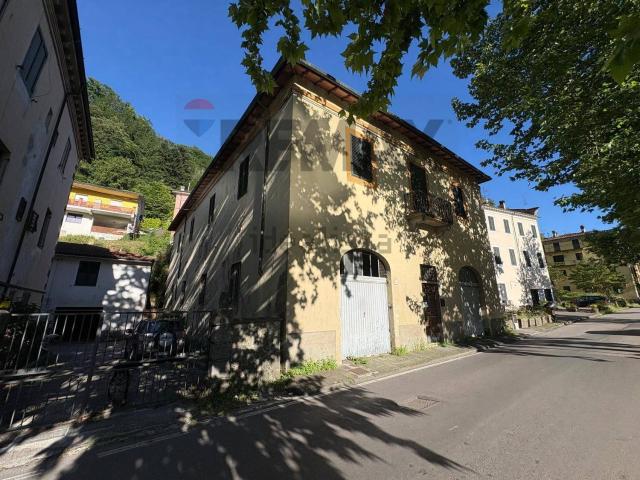 Casa in vendita a Unione dei comuni Media Valle del Serchio, Ponte A Serraglio