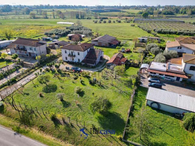 Casa in vendita a Latina, Lazio