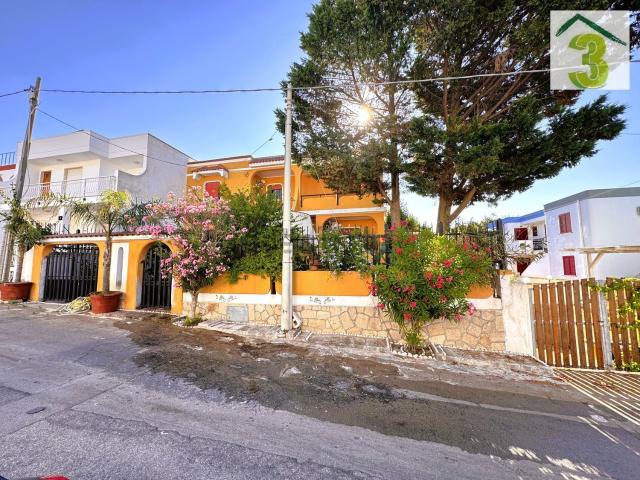 Casa in vendita a Novaglie, Puglia