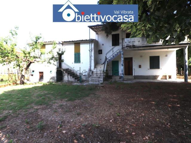Casa in vendita a Madonna delle Grazie, Teramo