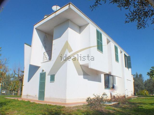 Casa in vendita a Ulica, Roma Capitale