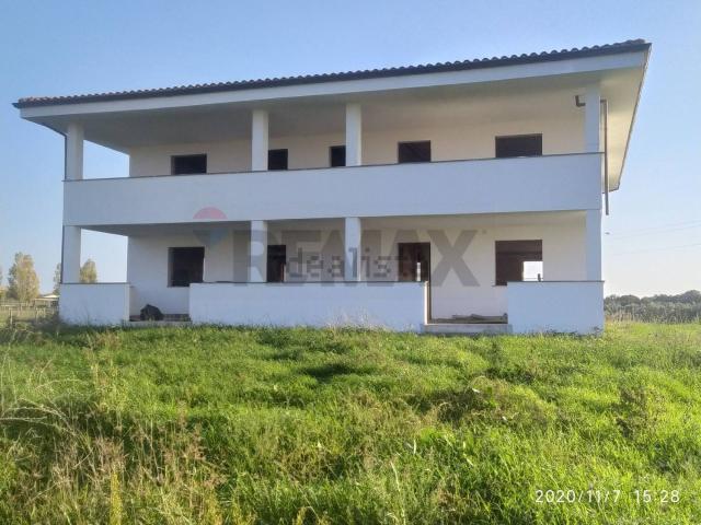 Casa in vendita a Aprilia, Lazio