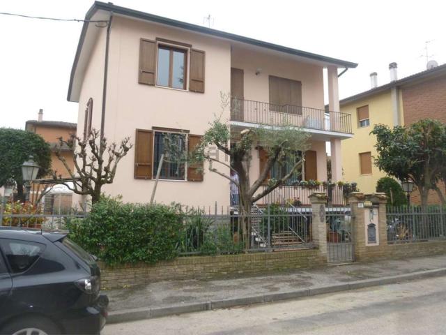 Casa in vendita a Unione di Comuni della Romagna Forlivese, Quattro