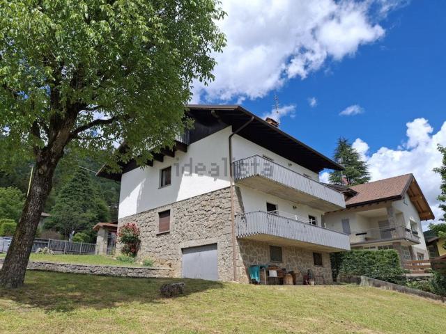 Casa in vendita a Dorga, Castione Della Presolana