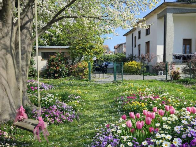 Casa in vendita a Gallarate, Lombardia