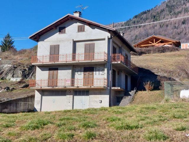 Casa in vendita a Teglio, Lombardia