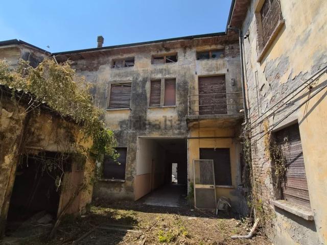 Casa in vendita a Casalmaggiore, Lombardia