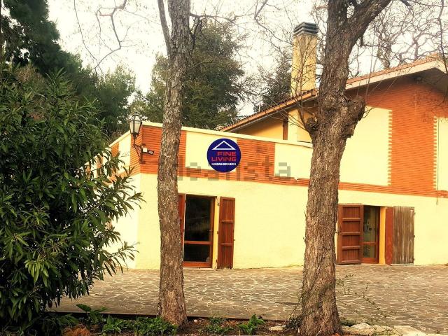Casa in vendita a Marche, Pesaro E Urbino