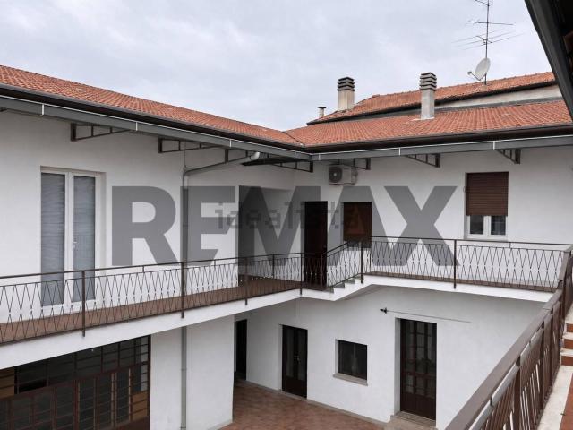 Casa in vendita a Oggiona Con Santo Stefano, Lombardia