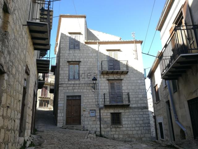 Casa in vendita a Petralia Soprana, Sicilia