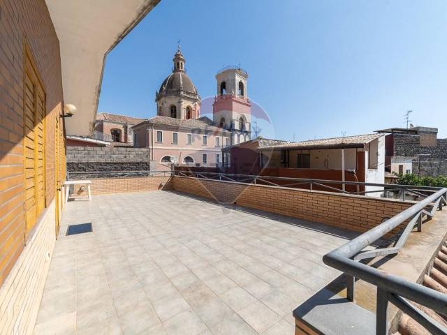 Casa in vendita a Aci Catena, Sicilia
