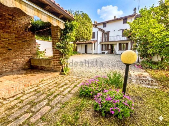 Casa in vendita a Canneto Pavese, Lombardia