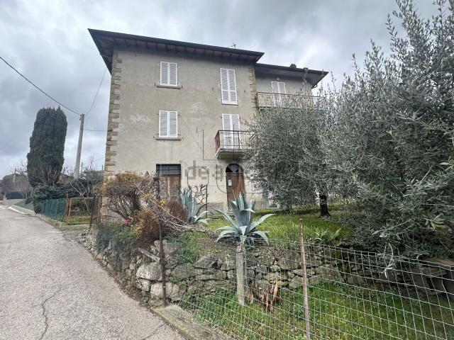 Casa in vendita a San Leo Bastia, Umbria
