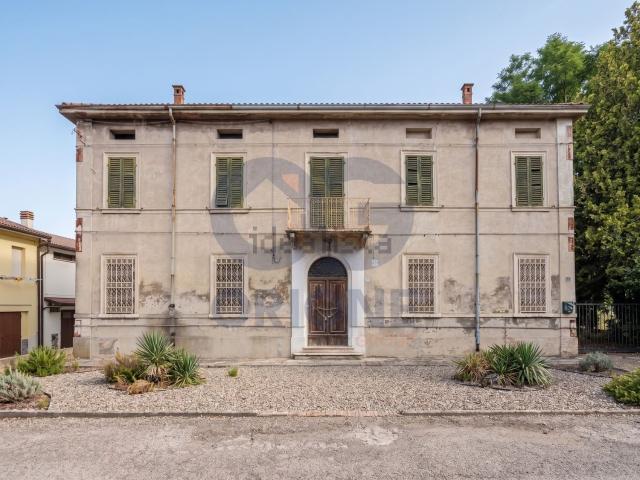 Casa in vendita a Unione Alto Ferrarese, Mirabello