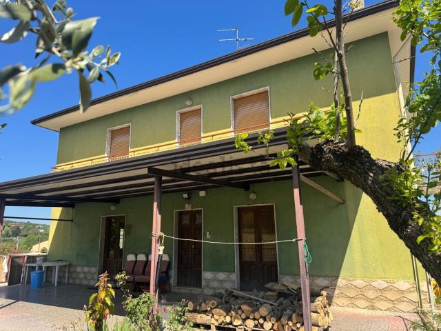 Casa in vendita a Terre dell’Ufita, Grottaminarda