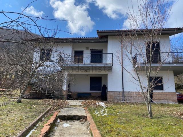Casa in vendita a Roccamonfina, Caserta