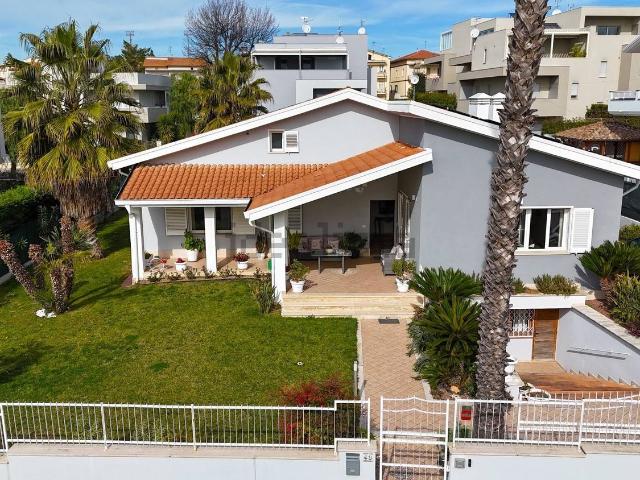 Casa in vendita a Giulianova, Abruzzo