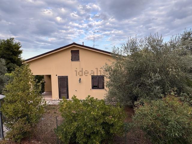 Casa in vendita a Città Sant'angelo, Abruzzo