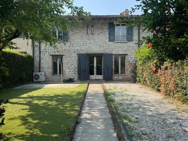 Casa in vendita a Zona Nord, Brescia