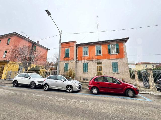 Casa in vendita a Corticella, Bologna
