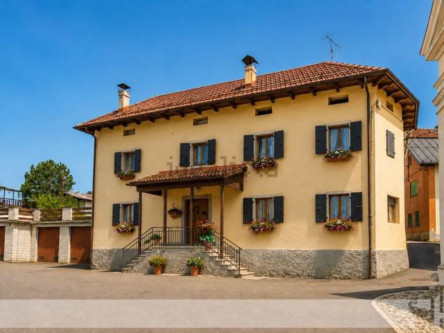 Casa in vendita a Tambre D'alpago, Veneto