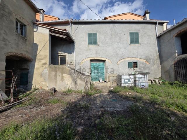 Casa in vendita a Pistoia, Toscana