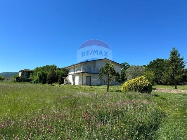 Casa in vendita a Rocchetta A Volturno, Molise
