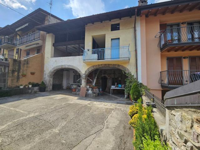 Casa in vendita a Fiorine, Clusone