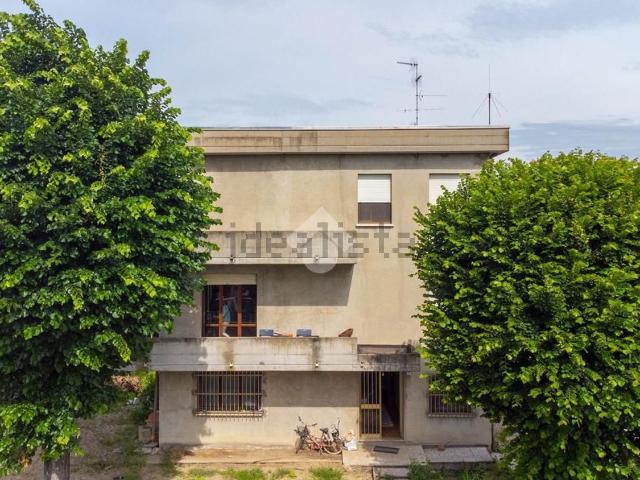 Casa in vendita a Tresinaro - Secchia, Re