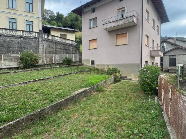 Casa in vendita a Corna Imagna, Lombardia