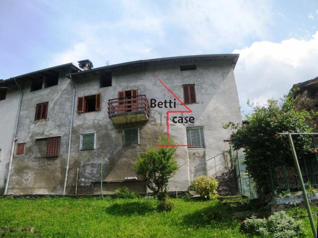 Casa in vendita a Comunità Montana della Valle Brembana, Roncobello