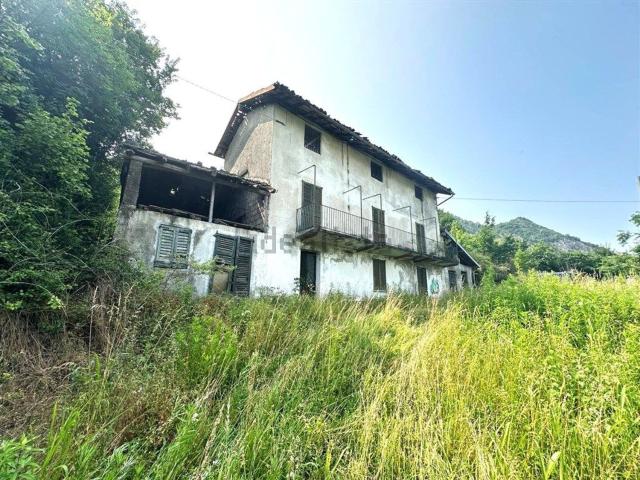 Casa in vendita a Carascé, Valmadrera