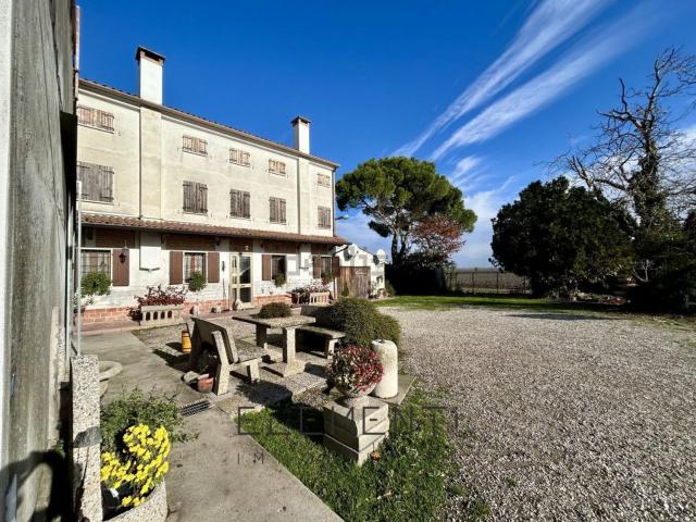Casa in vendita a Villa Bartolomea, Veneto