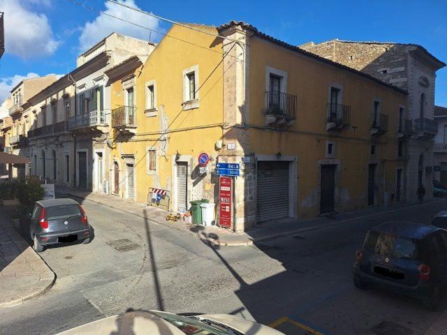 Casa in vendita a Vittoria, Sicilia
