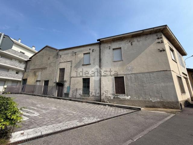 Casa in vendita a Santa Valeria, Seregno