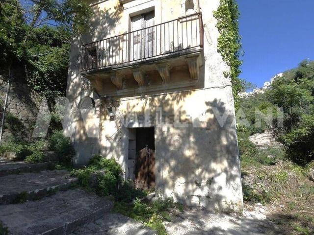 Casa in vendita a Ragusa Ibla, Ragusa