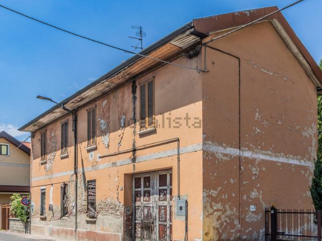 Casa in vendita a Campo Sportivo-Colombara, Saronno