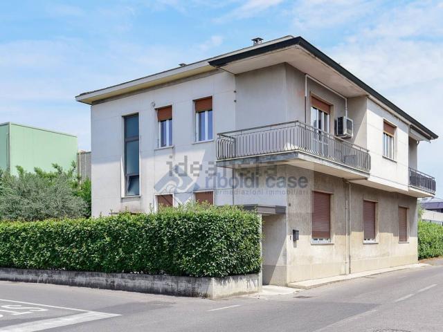 Casa in vendita a San Rocco, Seregno