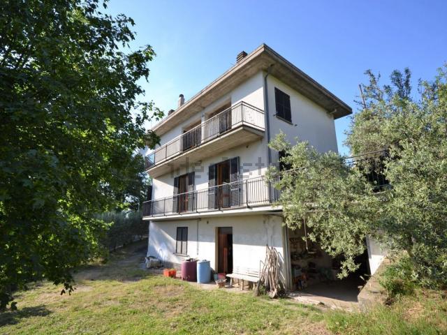 Casa in vendita a Fabro, Umbria