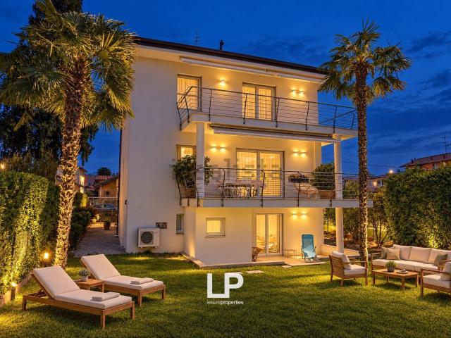 Casa in vendita a Santa Maria Maddalena, Varese