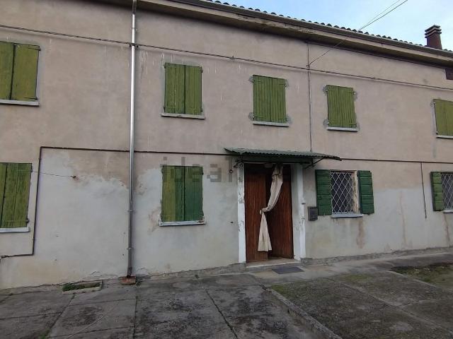Casa in vendita a Bassa Reggiana, Re