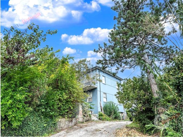 Casa in vendita a Luzzena, Cesena