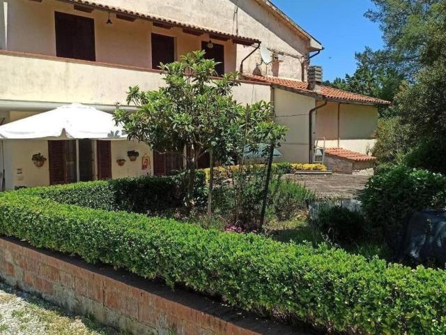 Casa in vendita a Collesalvetti, Toscana