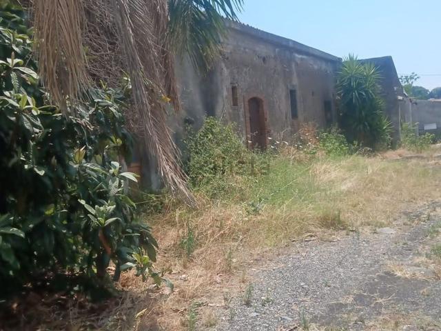 Casa in vendita a Giarre, Sicilia