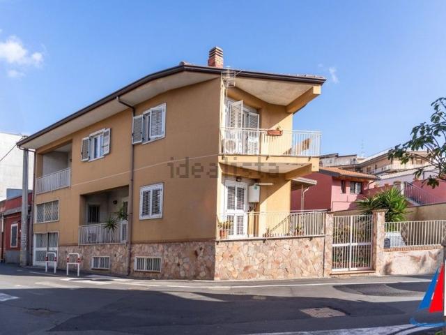 Casa in vendita a Gravina Di Catania, Sicilia