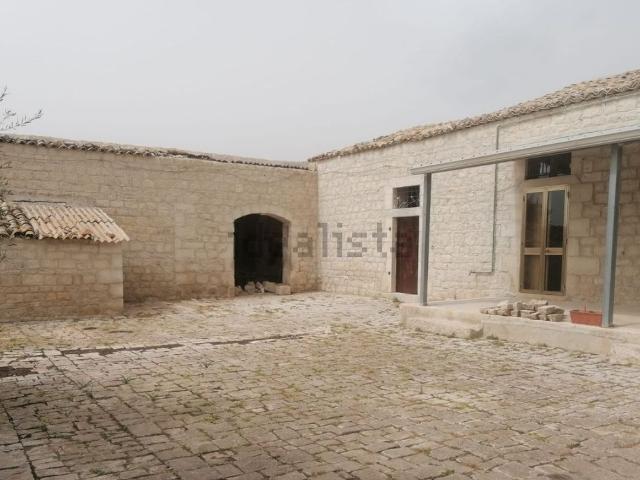 Casa in vendita a Modica