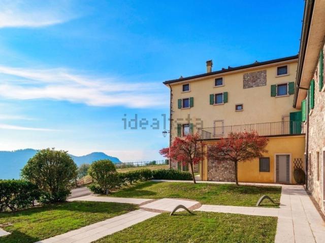 Casa in vendita a Garda, Veneto