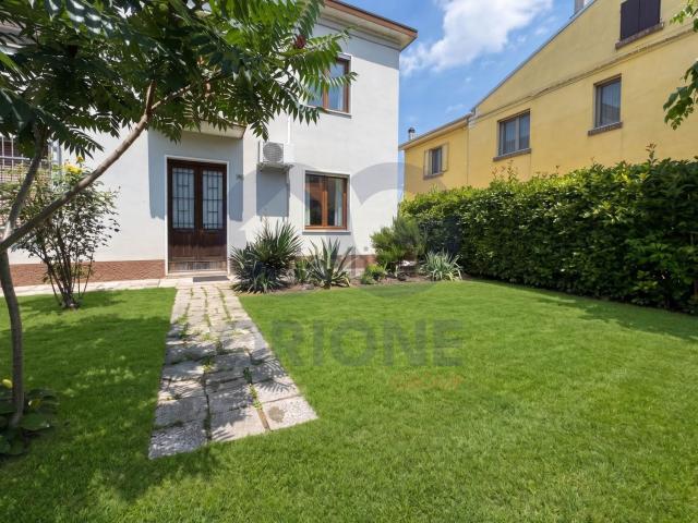 Casa in vendita a Unione Alto Ferrarese, Bondeno