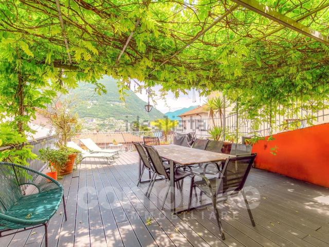 Casa in vendita a Torno, Lombardia