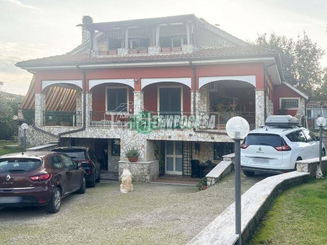 Casa in vendita a Residenza Claudia, Roma Capitale